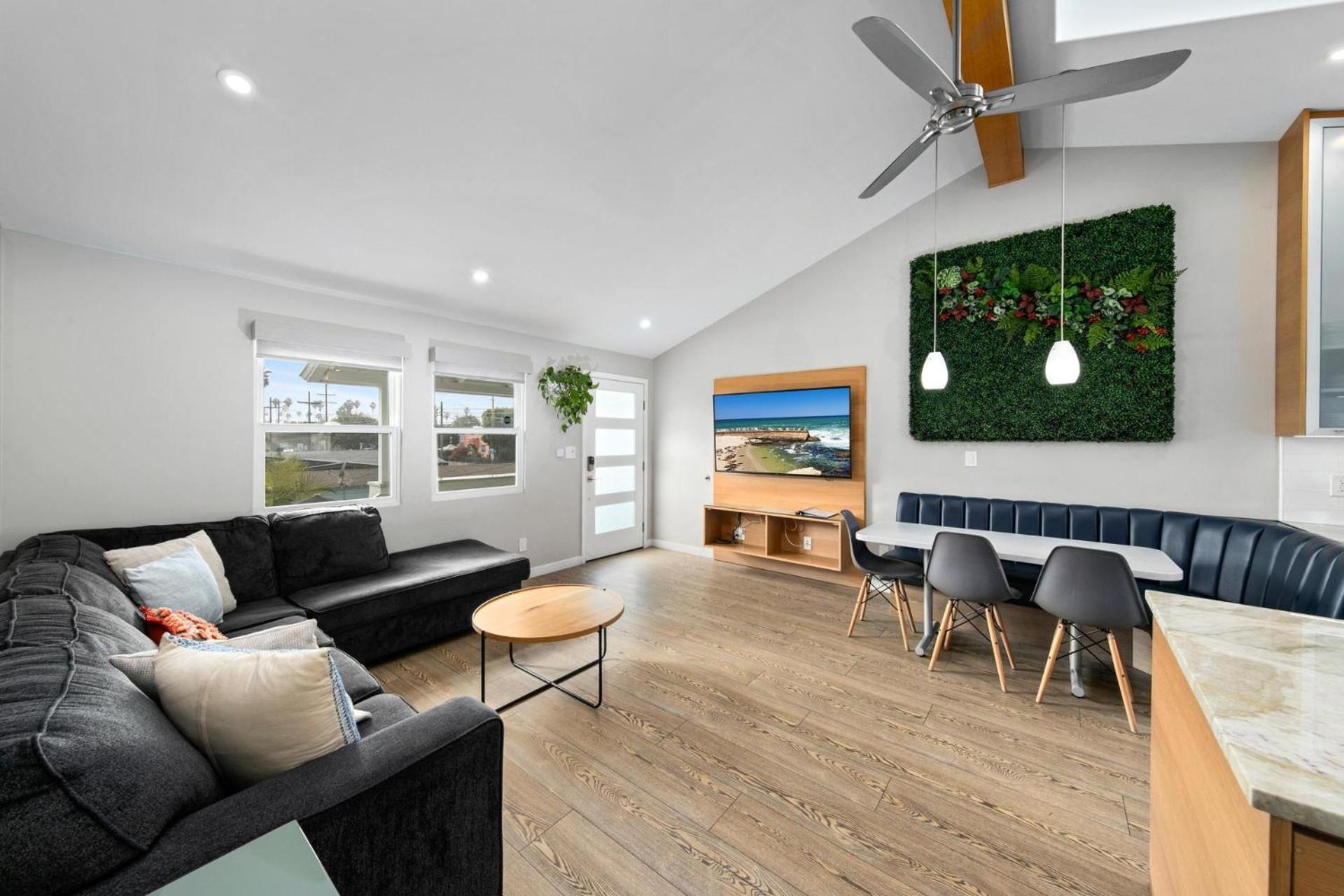 Modern Luxury 2br In Heart Of Ocean