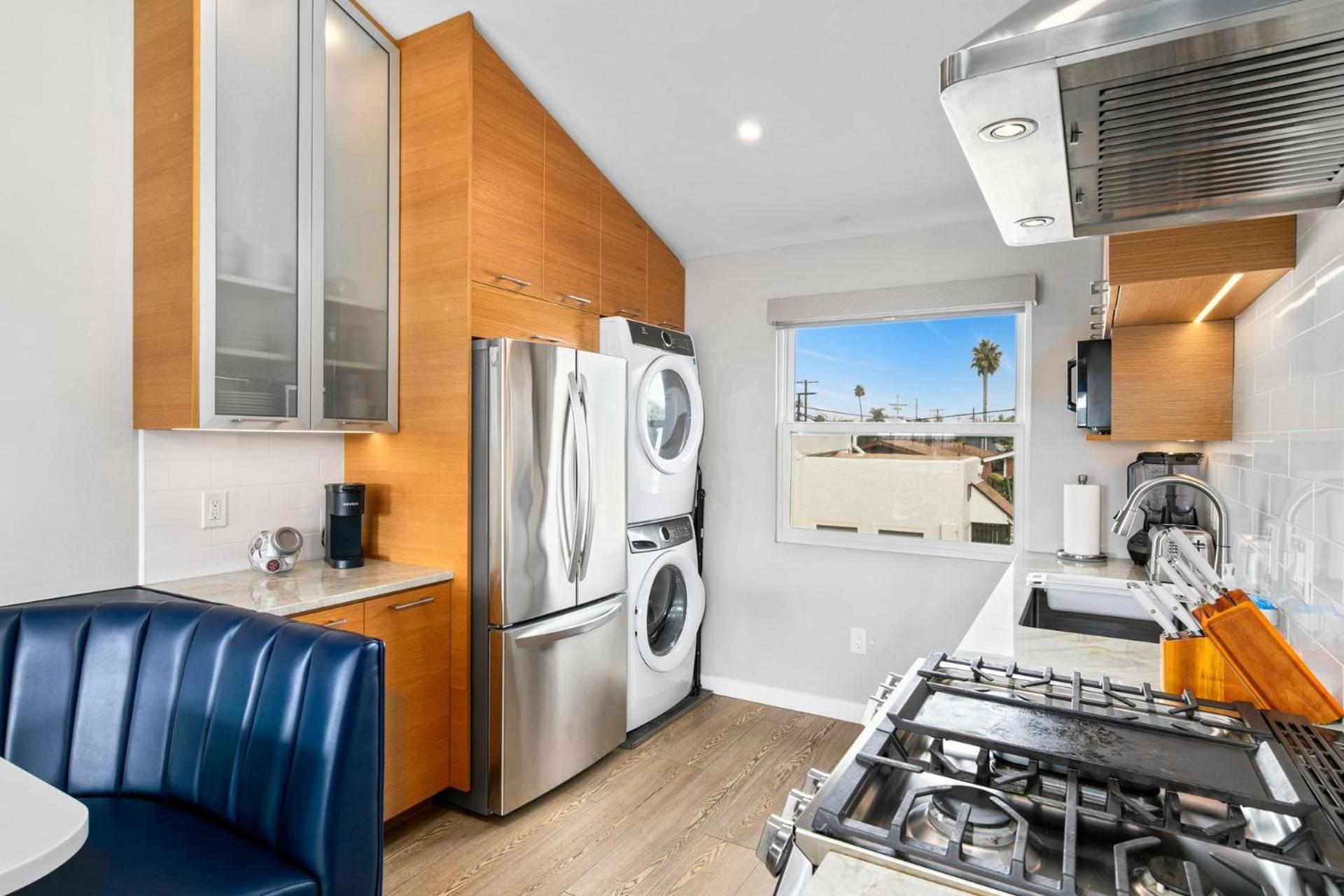 Modern Luxury 2br In Heart Of Ocean Apartment San Diego